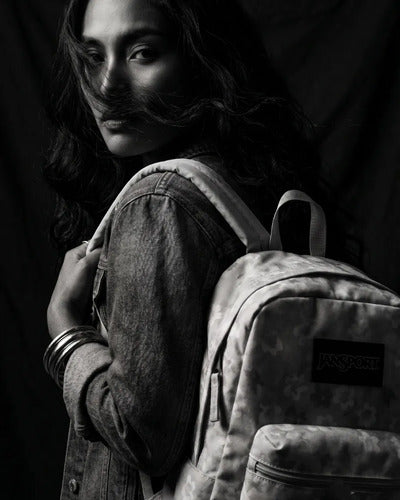 Mochila Jansport Cross Town Neon Daisy, Street Style Rosa Neón Lisa
