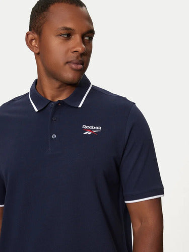 Playera Polo Identity Small Logo Caballero Orig