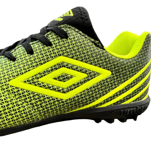Tacos Umbro Toccare Iv Tf Hombre Fútbol Soccer Multicolor 26.5 Mx