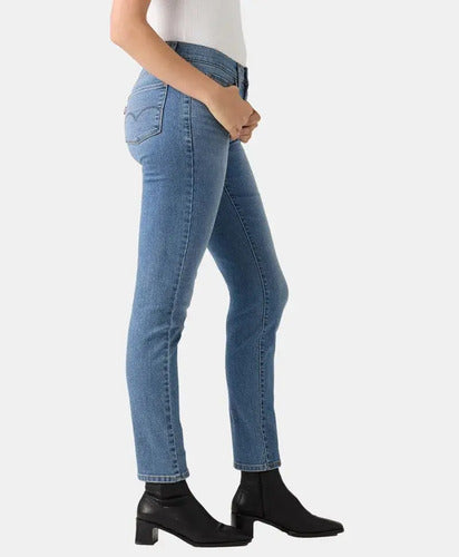 Jeans  Levis® 312 Shaping Slim Dama 196270246 Clásico Azul Medio Liso 27-32